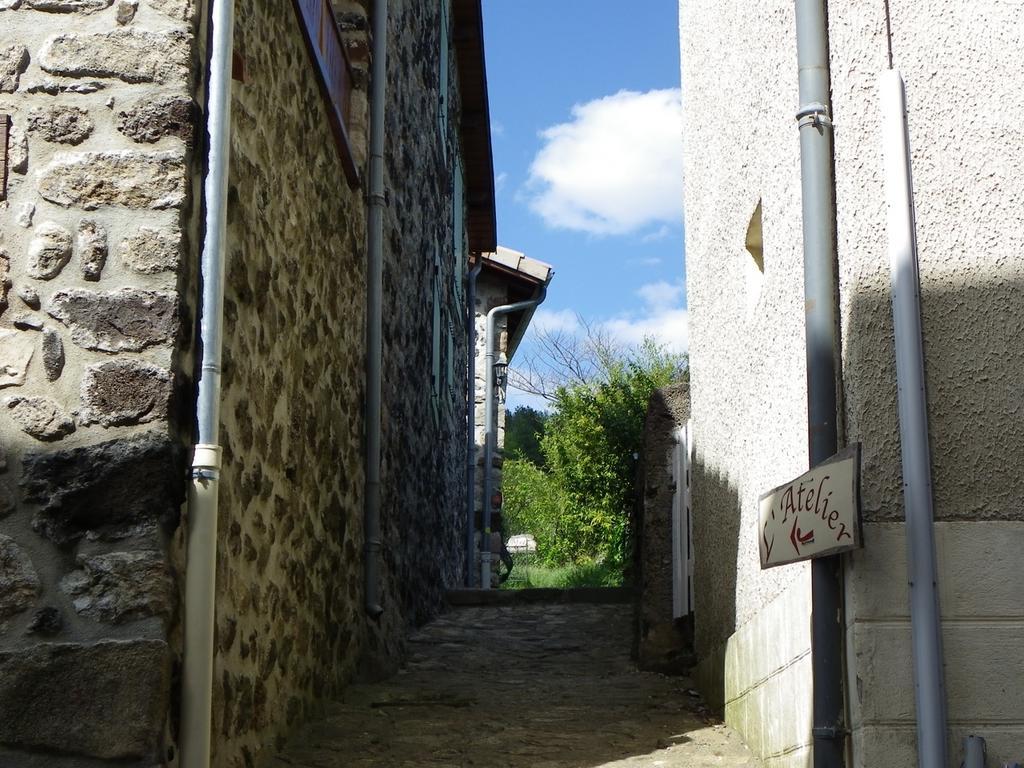 Le Cabanon Bed & Breakfast Thueyts Exterior photo